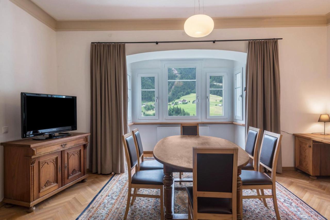 Villa Martiner Apartments Francesco Ortisei Bagian luar foto