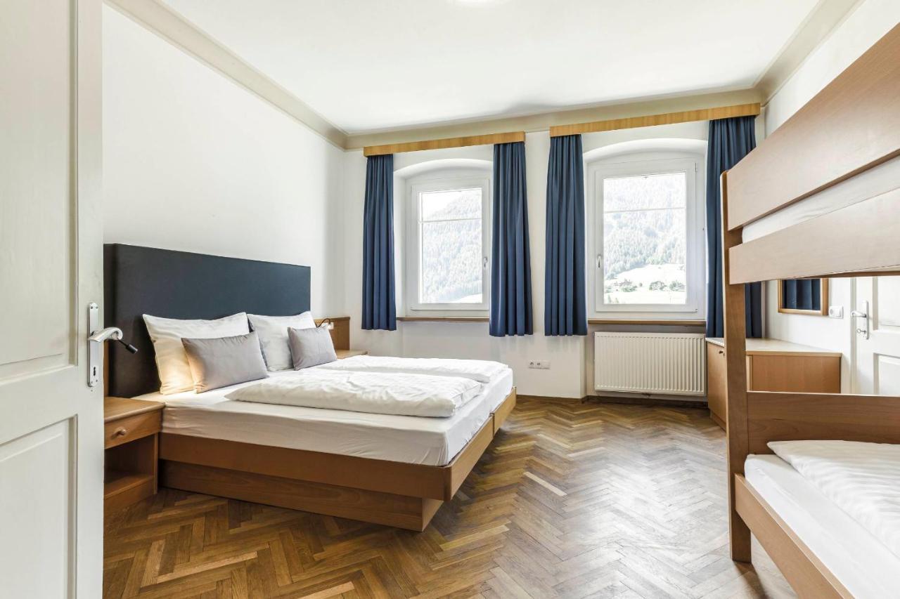 Villa Martiner Apartments Francesco Ortisei Bagian luar foto